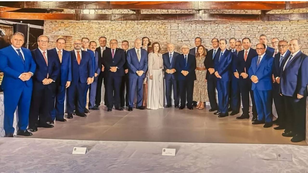 Presidente reúne pela primeira vez ministros do STJ