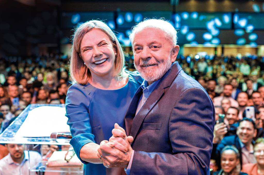 1D-(2)—53602478798_a222a24066_o.jpeg FORA DO RITMO - Gleisi Hoffmann e Lula: desempenho ruim nas urnas acelerou debate sobre a sucessão no comando do PT