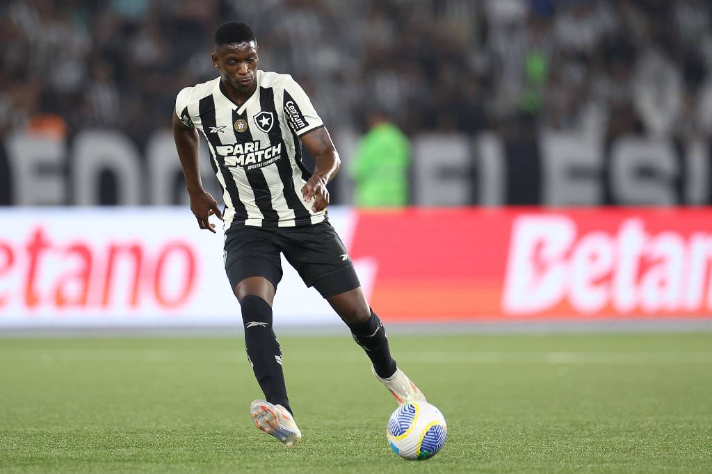 Botafogo x Peñarol: horário, onde assistir e prováveis escalações