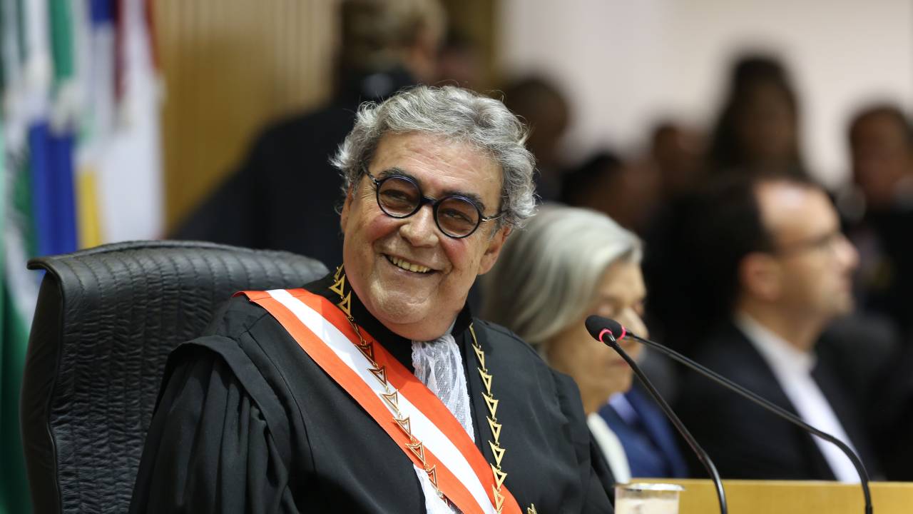 O ministro Aloysio Corrêa da Veiga tomou posse como presidente do Tribunal Superior do Trabalho nesta quinta-feira