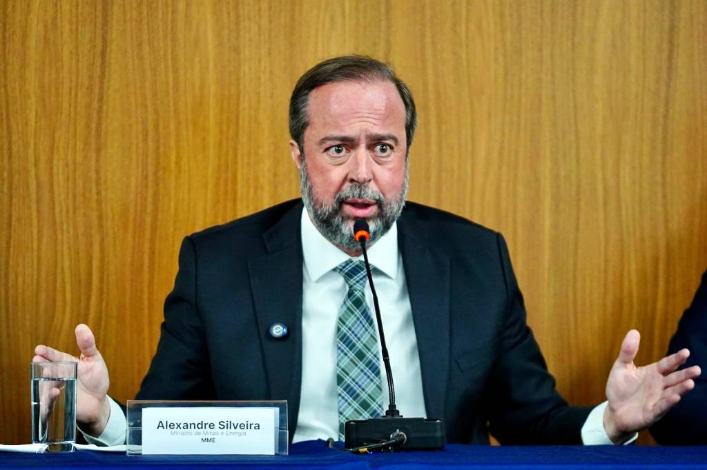 Aposta eleitoral de Lula, MP do setor elétrico tem 600 emendas na Câmara