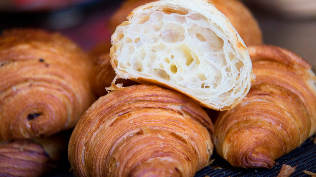 Croissant: tradição francesa que virou paixão nacional