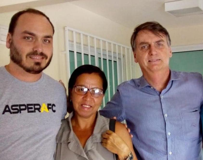 Bolsonaro: hoje, tem cargo no governo de Fernando Jordão, adversário da família