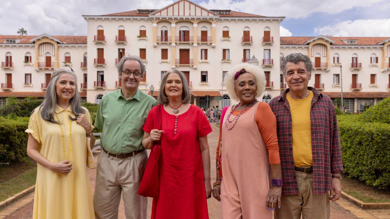 Malu Valle (Magali), Daniel Dantas (Cebola), Louise Cardoso (Mônica), Dhu Moraes (Milena) e Paulo Betti (Cascão)