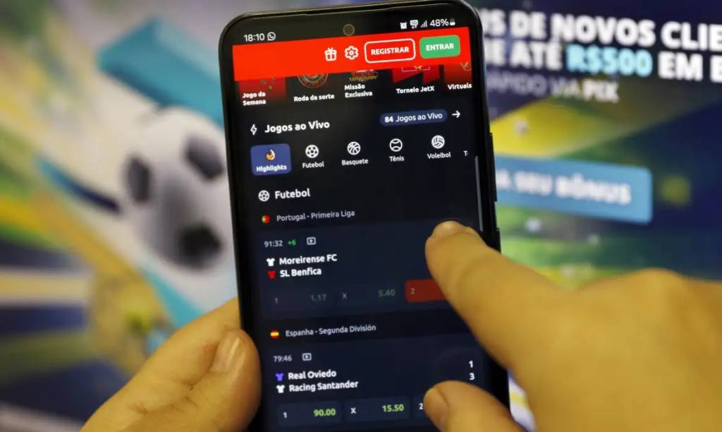 Homem é preso por desviar R$ 500 mil de ONG e apostar dinheiro em bets