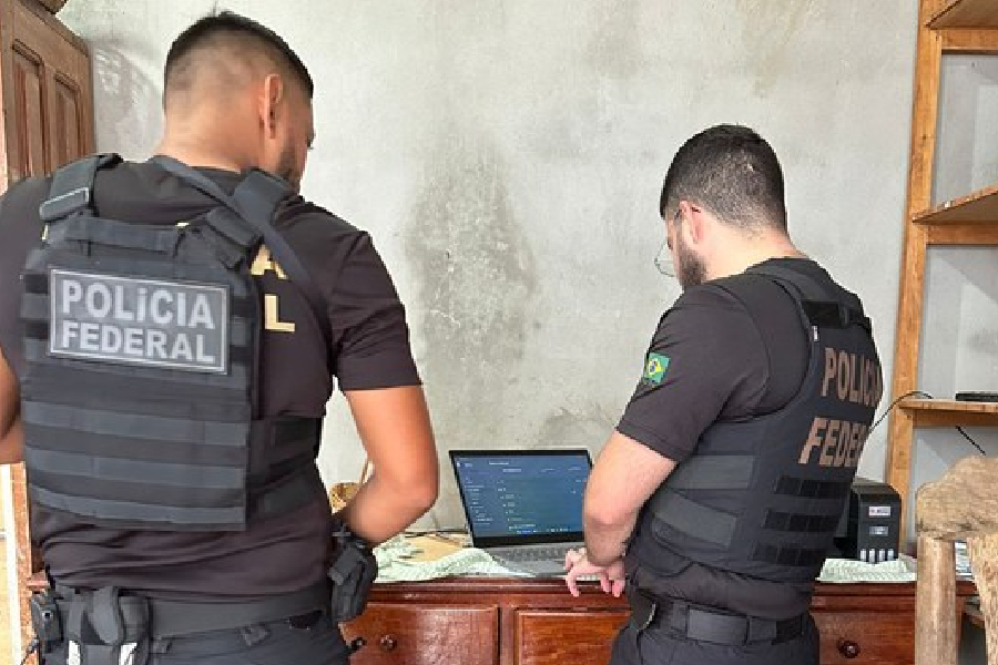 Agentes da PF apreendem computador para investigar violência política de gênero em Paragominas