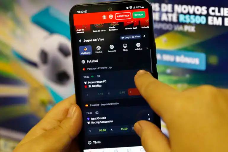 Anatel divulga lista com mais de 2 mil bets irregulares que sairão do ar