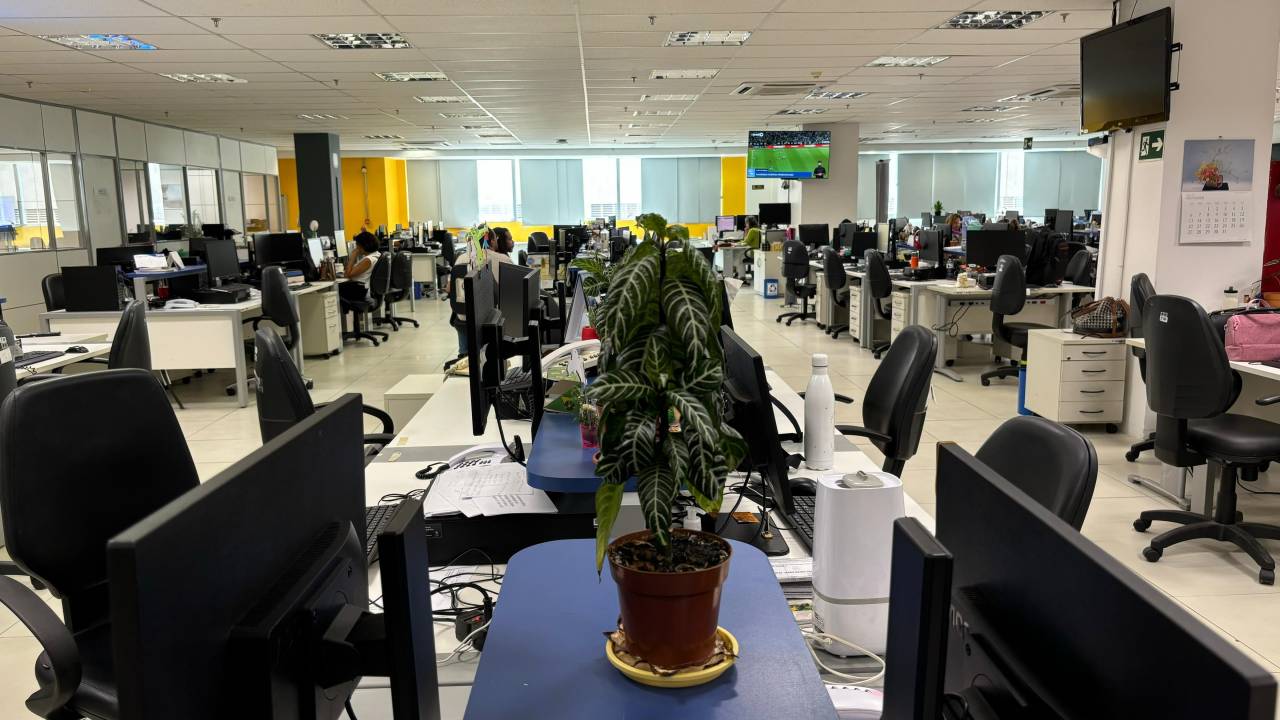 Redação da Agência Brasil, TV Brasil e Rádio Nacional, em Brasília, no primeiro dia da greve de jornalistas da Empresa Brasil de Comunicação (EBC), nesta quinta-feira