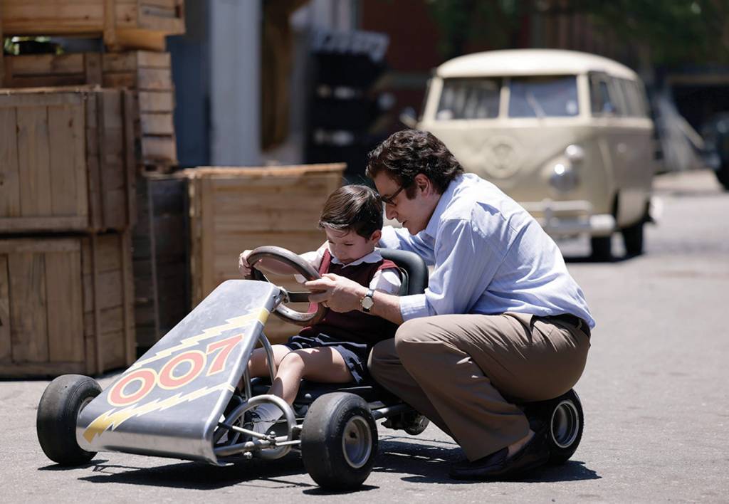 2—SERIE—SENNA-zd INÍCIO - Infância com o pai: produção relembra as primeiras aceleradas no kart