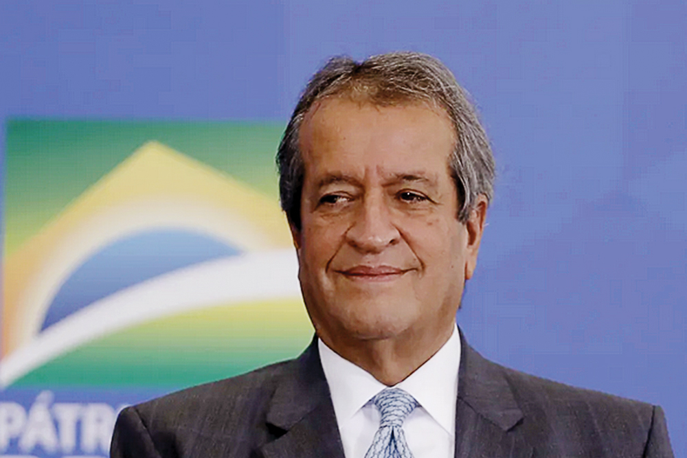 2D-(3)-.png ESFORÇO - Valdemar Costa Neto: gesto para apaziguar apetite do clã do ex-presidente por mais espaço no PL