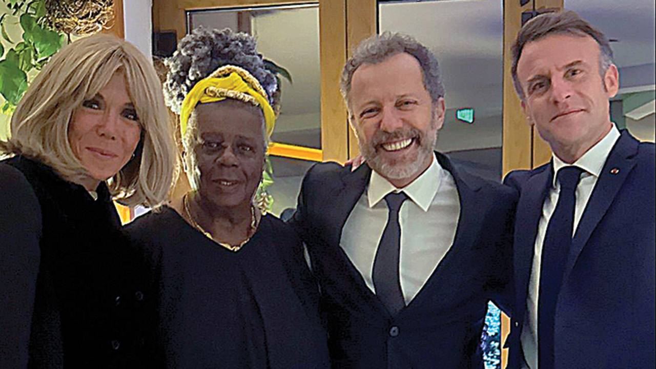 Emmanuel Macron, Conceição Evaristo, Vik Muniz e Brigitte Macron