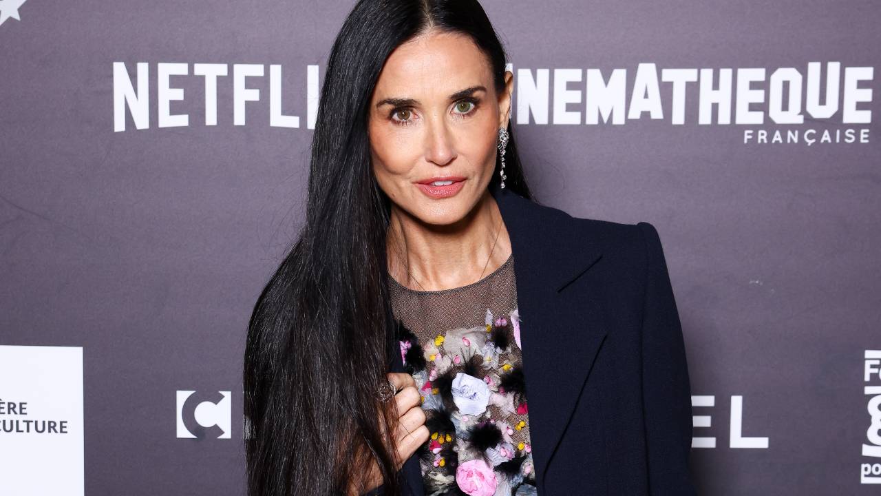 A atriz Demi Moore na première francesa de 'A Substância' em 6 de novembro