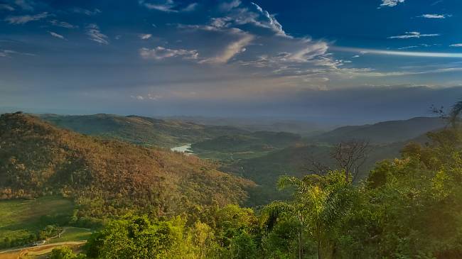 Rancho Churrascada Das cabines é possível curtir a vista da Serra da Mantiqueira