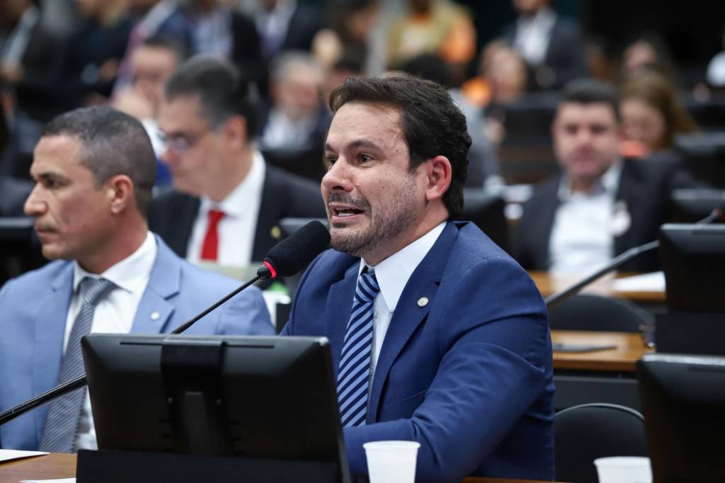 Deputado quer CPI para investigar venda de reserva de urânio à China