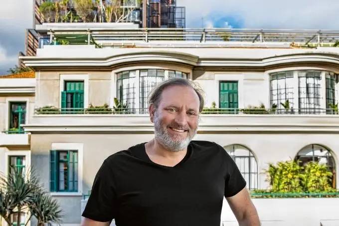 Calote de R$ 45 milhões aperta o cerco contra Allard no Cidade Matarazzo