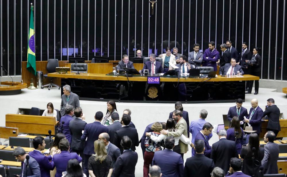 Os deputados que mais gastaram a cota parlamentar em 2024