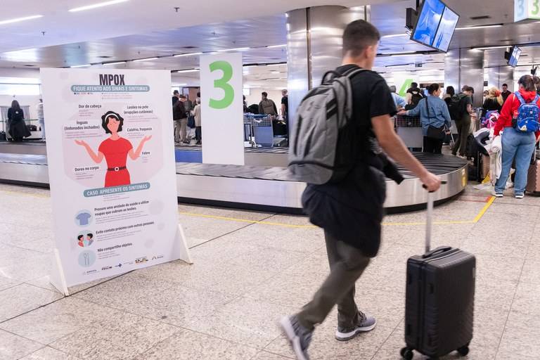 Mpox: Campanha foca em viajantes para alertar sobre variante mais letal