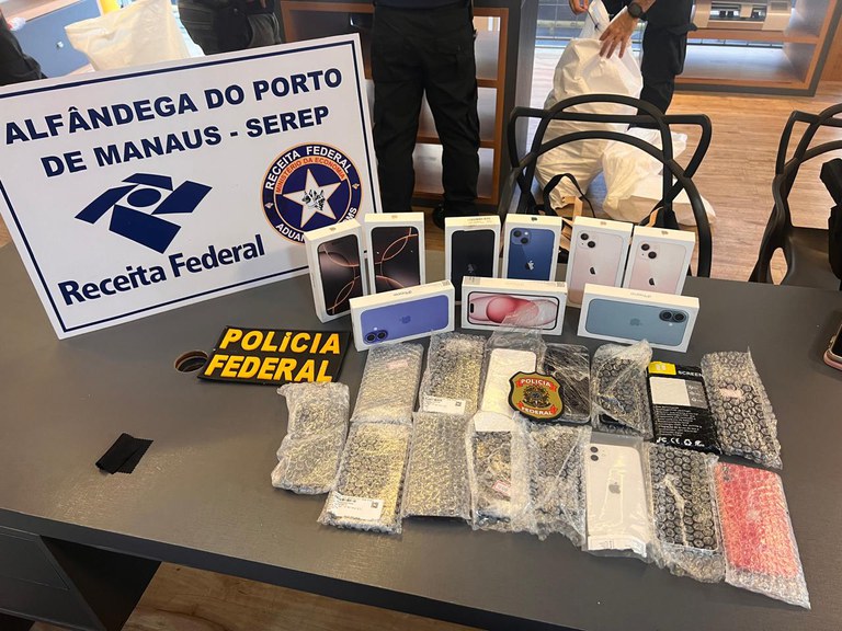 Material apreendido pela Polícia Federal durante operação Hidden Circuit