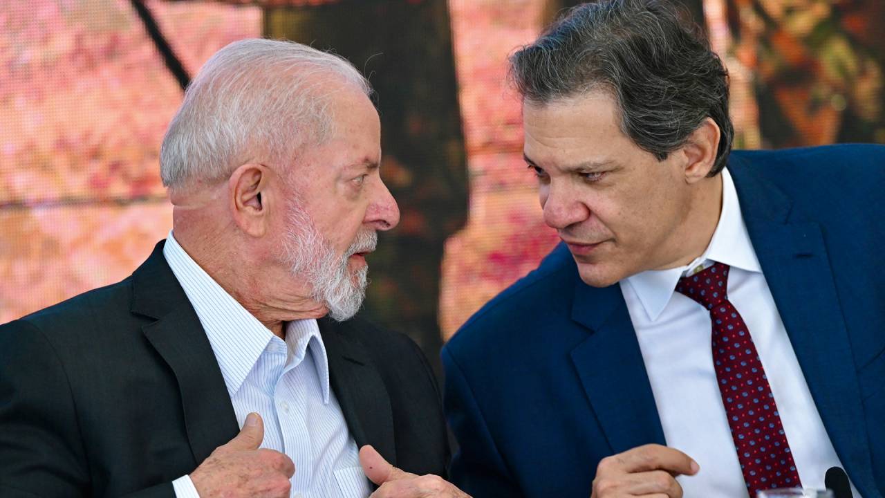 Lula e Haddad: desarranjo fiscal e disposição para gastar preocupam os investidores