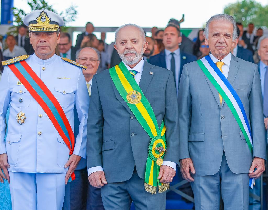 Apesar dos desgastes, militares veem lado positivo em intimação no julgamento do golpe