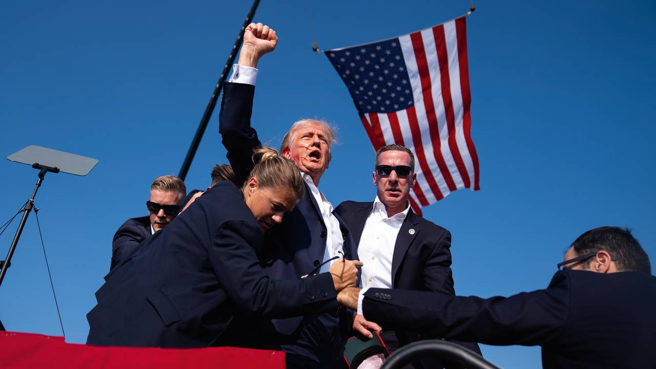 TERREMOTO - Trump depois do atentado: intenção de mudar o status quo