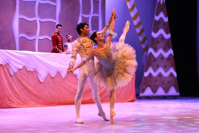 Aurora Dickie Cena do balé 'O Quebra-Nozes' -