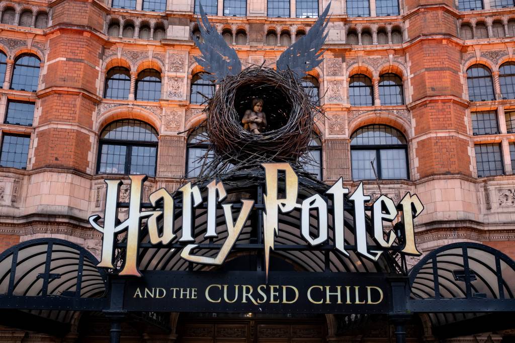 Peça ‘Harry Potter e a Criança Amaldiçoada’ chega ao Brasil em 2025