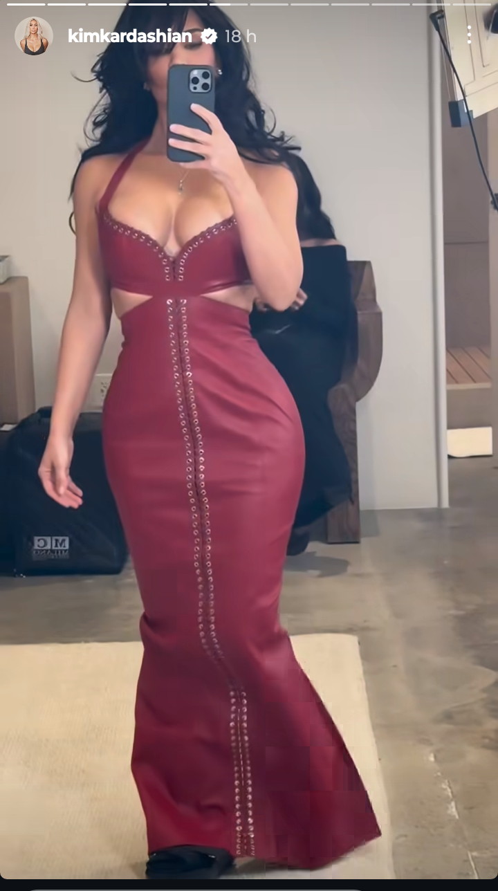 Detalhe do pé de Kim