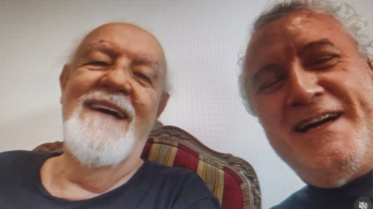 Ney Latorraca com Edi Botelho em vídeo de parabéns para Gerald Thomas no Instagram, em julho passado