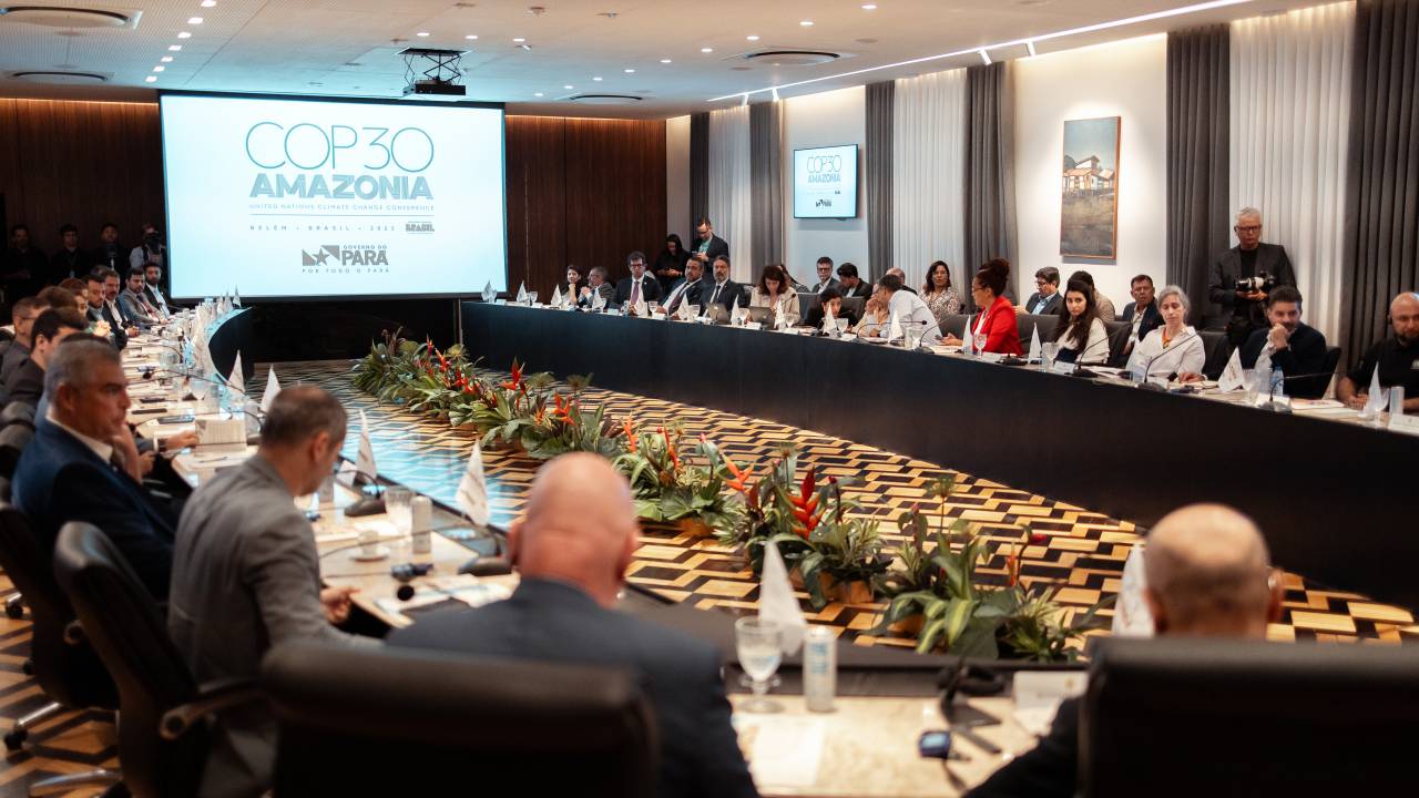 Encontro entre delegação da ONU e governantes brasileiros em Belém (PA)