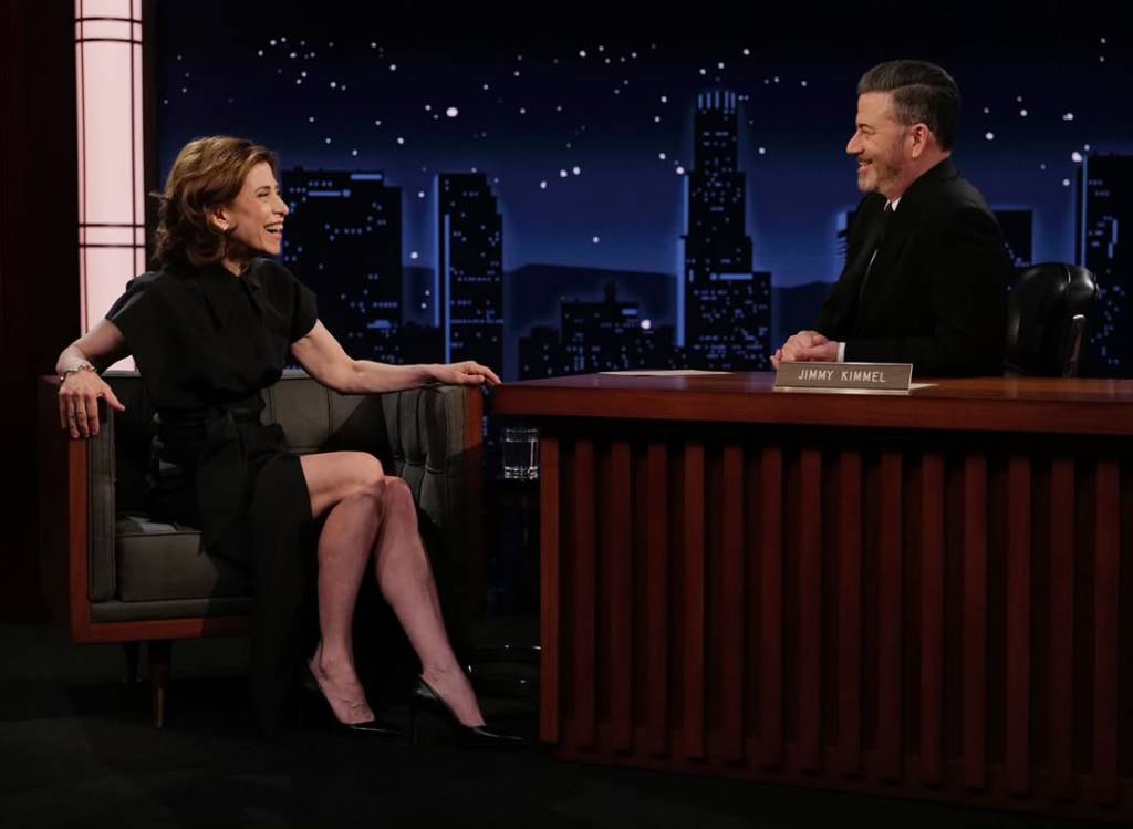 Fernanda Torres revela perrengue hilário com troféu em aeroporto americano