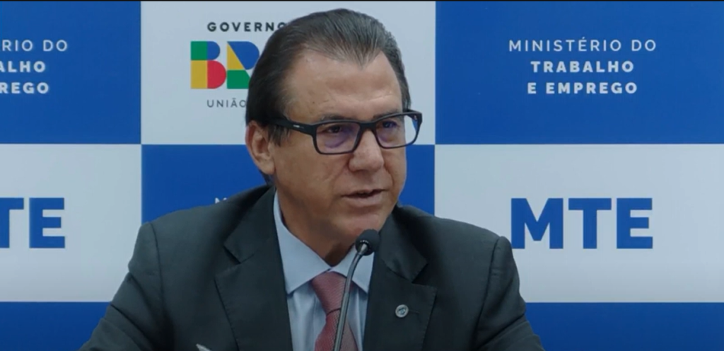 Mercado de trabalho brasileiro perde força, e ministro aproveita para ‘alfinetar’ Banco Central