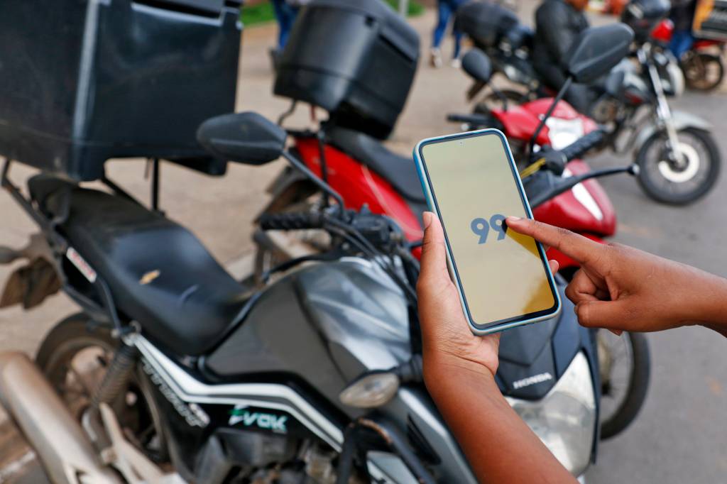 Prefeitura de São Paulo apreende motos que faziam 99 Táxi; veja imagens