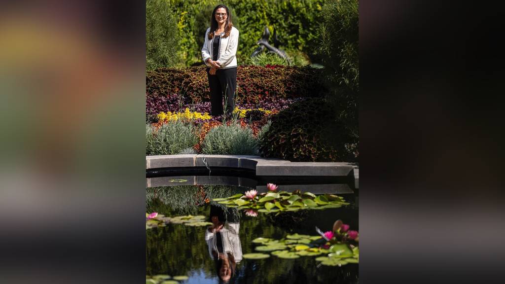 Brasileira é 1ª latino-americana a dirigir um dos mais respeitados jardins do mundo