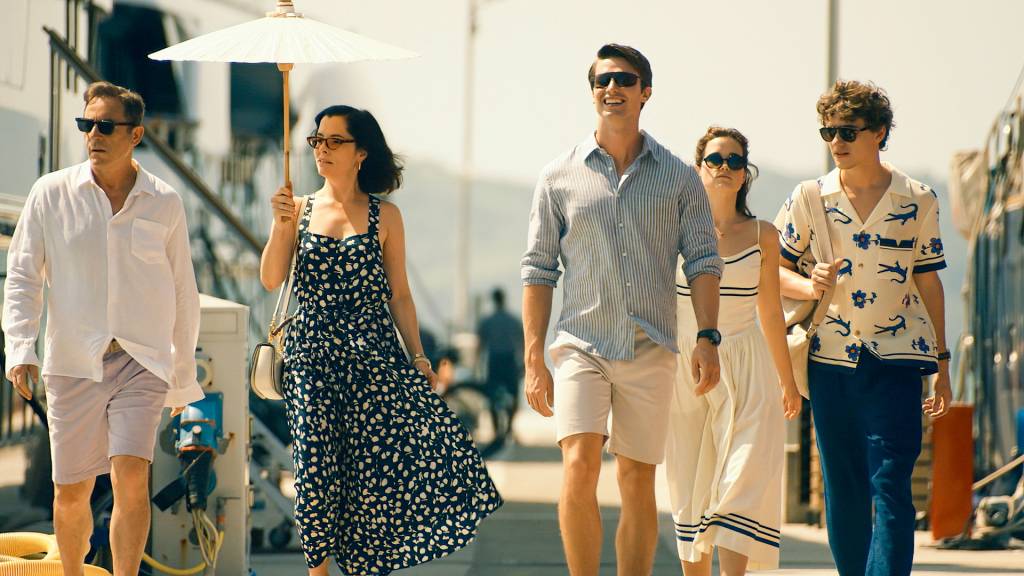 A reação de Arnold Schwarzenegger com nudez do filho em ‘The White Lotus’