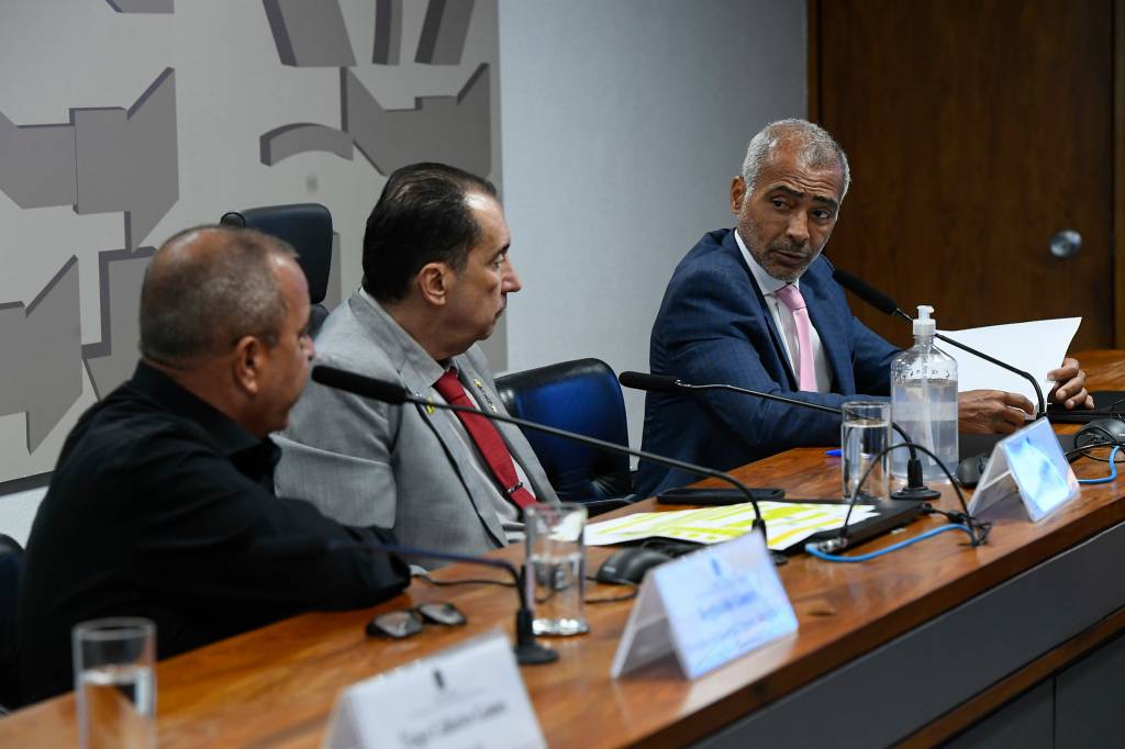 Relatório de CPI das Apostas pede indiciamento de tio de craque da seleção