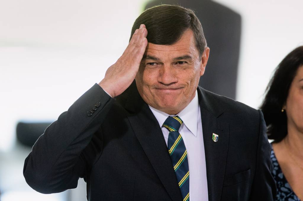 9—PAULO-SERGIO-NOGUEIRA-2022-01.jpg ESTRATÉGIA - Paulo Sérgio: ex-ministro contestava a confiabilidade das urnas