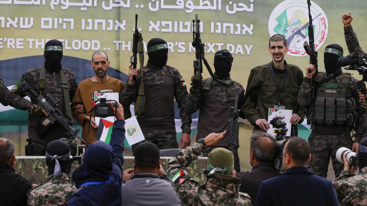 Hamas liberta mais 3 reféns em acordo de cessar-fogo com Israel