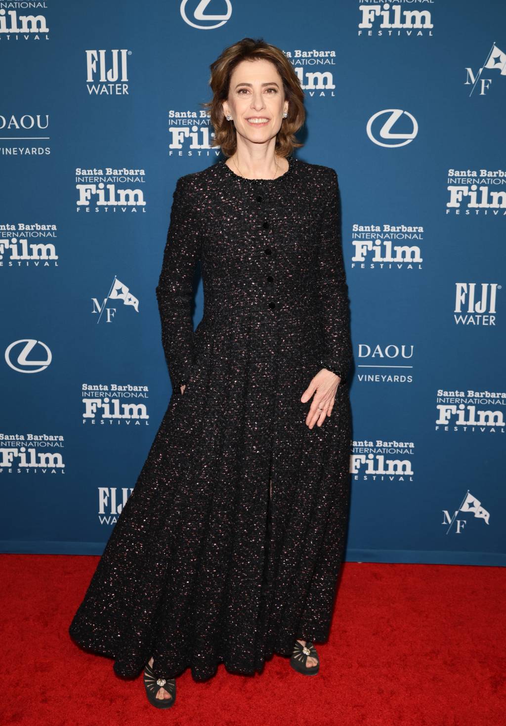 40th Annual Santa Barbara International Film Festival: Virtuosos Award Honoring Kieran Culkin, Harris Dickinson, Karla SofÌa GascÛn, Selena Gomez, Ariana Grande, Clarence Maclin, Mikey Madison, John Magaro, Fernanda Torres, And Sebastian Stan Fernanda Torres veste Chanel Alta-Costura inverno 2024/2025