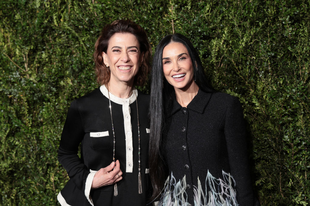 Fernanda Torres e Demi Moore na festa pré-Bafta em Londres -