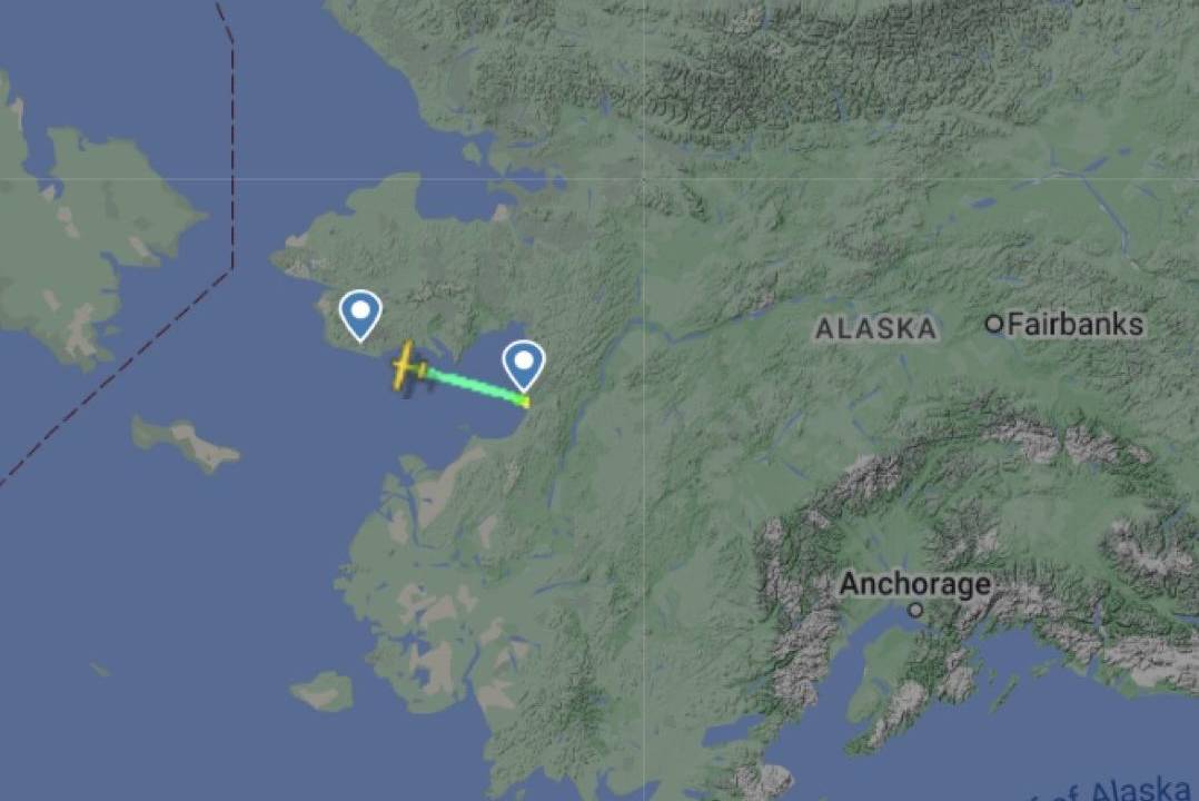 Flight Radar mostra rota que aeronave americana fazia entre Unalakleet e Nome, no Alasca, antes de desaparecer. 07/02/2025 -