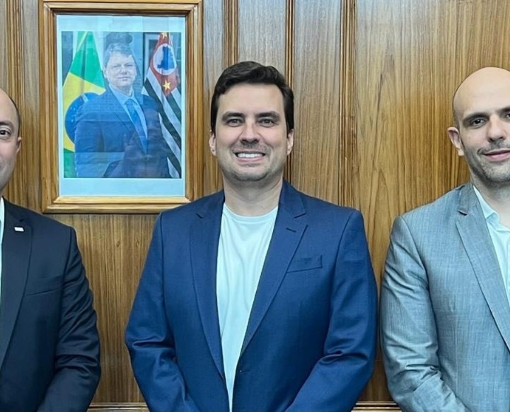 Quem é o prefeito tucano que cortou fiação para desativar radares em SP