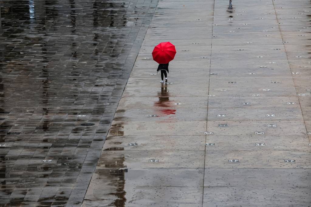 Defesa Civil mantém alerta para temporal neste fim de semana em São Paulo