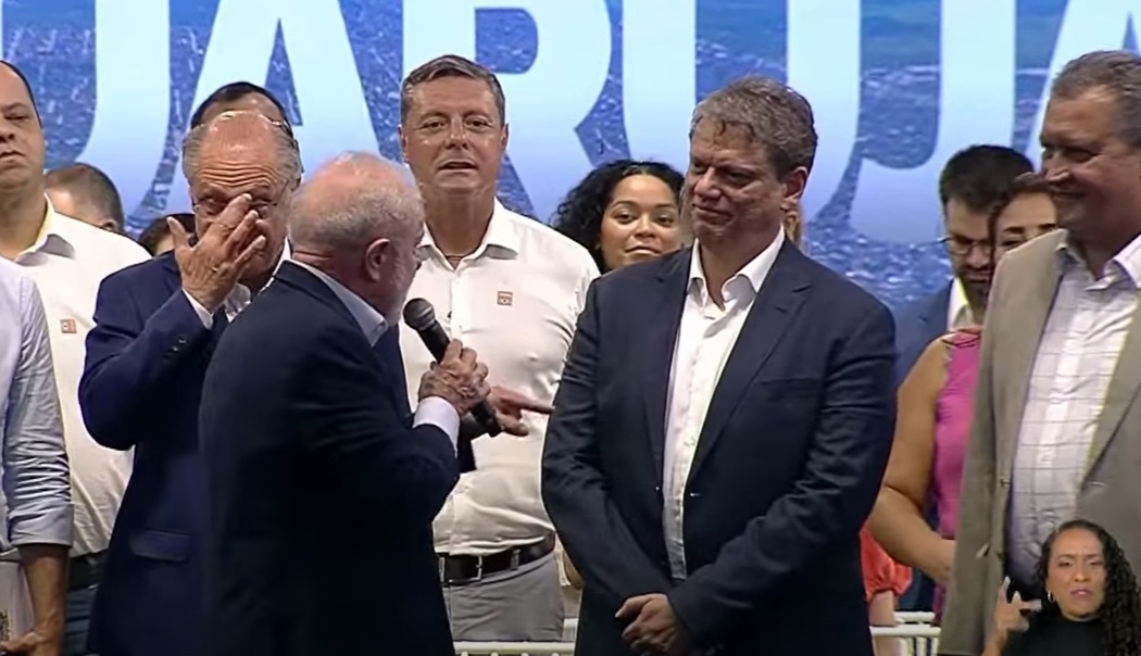O presidente Lula e o governador de São Paulo, Tarcísio de Freitas (Republicanos)