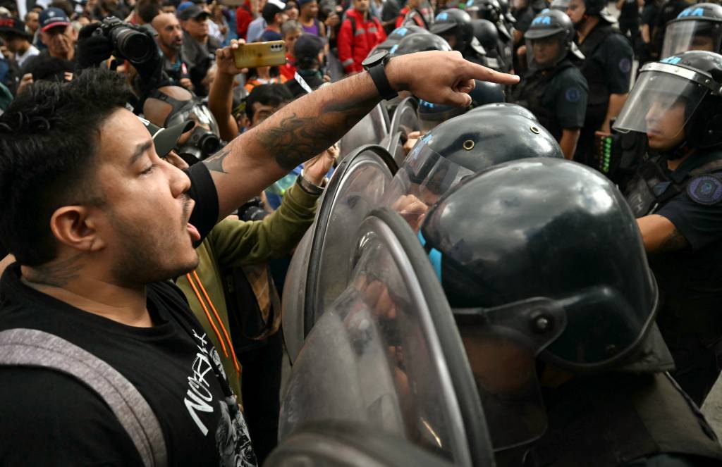 ARGENTINA-ECONOMY-PENSIONERS-PROTEST wewewew