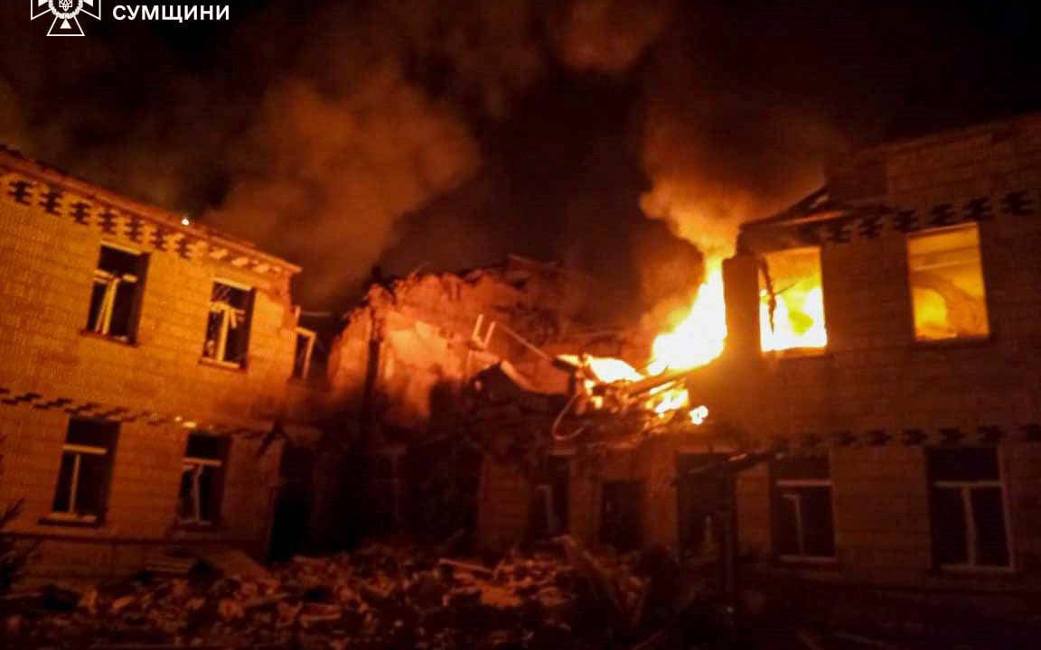 This handout photograph released by the State Emergency Service of Ukraine on March 19, 2025, shows a fire in a hospital building following a strike in Krasnopillya, Sumy region, amid the Russian invasion of Ukraine. (Photo by Handout / STATE EMERGENSY SERVICE OF UKRAINE / AFP) / RESTRICTED TO EDITORIAL USE - MANDATORY CREDIT "AFP PHOTO / State Emergency Service of Ukraine " - NO MARKETING NO ADVERTISING CAMPAIGNS - DISTRIBUTED AS A SERVICE TO CLIENTS