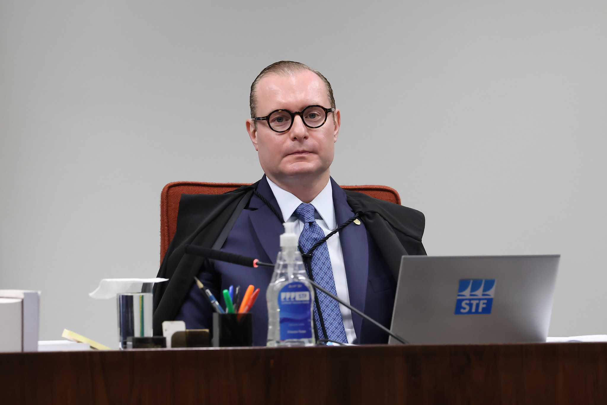 Senador eleito apresenta pedido de impeachment contra ministro Zanin