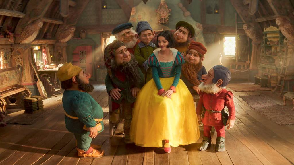 BRANCA DE NEVE 01.jpg Branca de Neve: vestido muito próximo do original