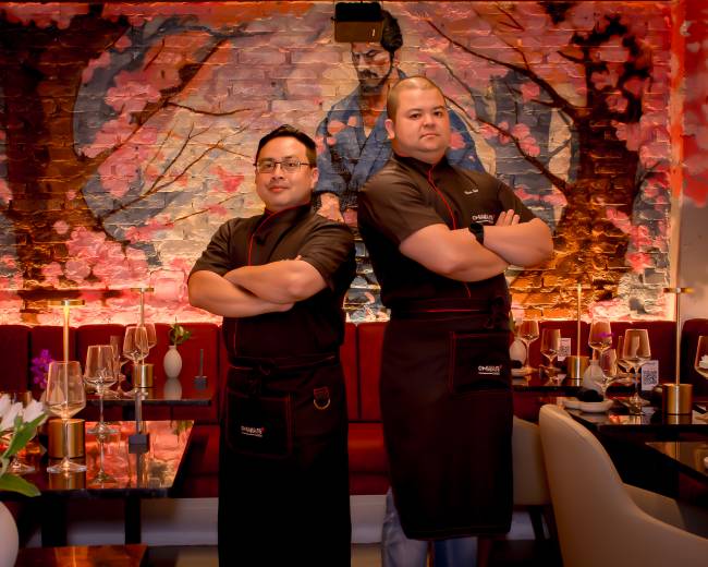 Os chefs Fabio Seidy e Favio Sato, do Omakase Nihon