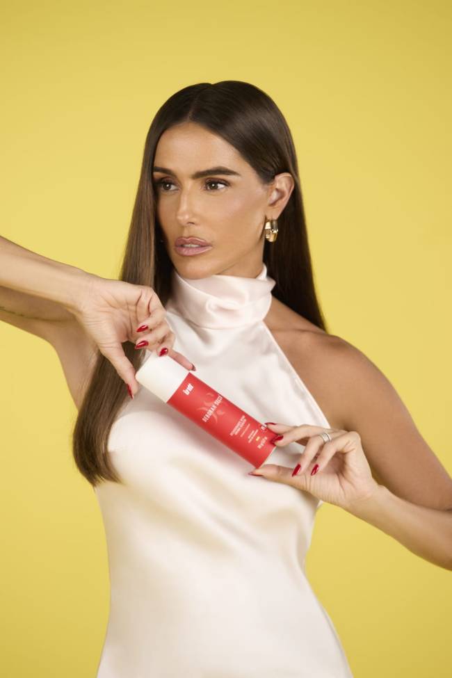 Deborah Secco 2 Linha de Deborah Secco tem itens como vibrador, lubrificante e sabonete íntimo